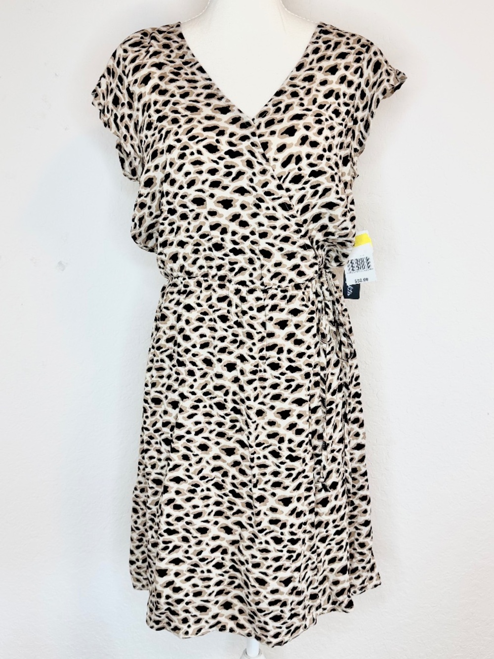 Leighton Classic Cap Sleeve Animal Print Wrap Dress, NWT, Size L